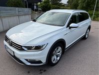 Volkswagen Passat Alltrack – Mycket välvårdad, 11 200 mil