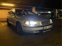 Volvo V70 2.5T Business Lågmilare