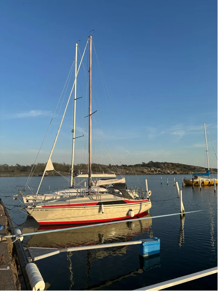 MAXI 87 image