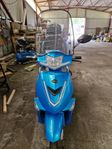 El moped Leijona 1300+