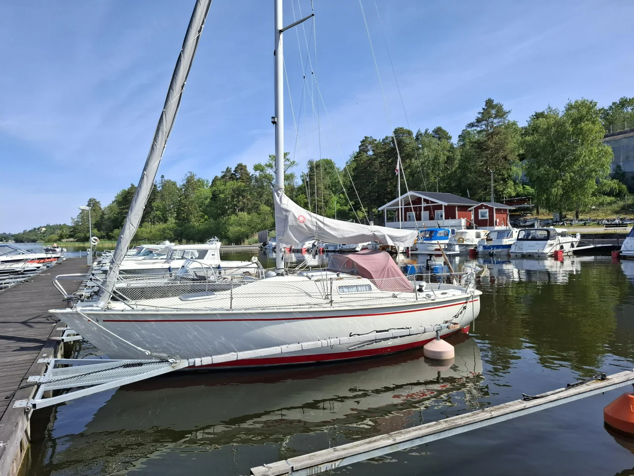 Albin 78 Cirrus m rullfock, utbytt motor o nyare segel image