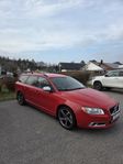 Volvo V70 T4 Momentum, R-Design