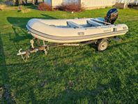 Highfield 380 med Suzuki 25 4 takt