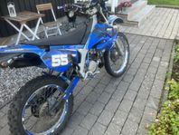 Yamaha Crossmoped för den som vill skruva lite.