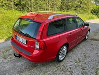 Volvo V50 D2 Momentum Euro 5 Besiktad till 2026-08-31