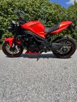 Triumph Speed Triple 1050 -08, 3640 mil – Nyservad & Nybesik