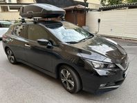 Nissan Leaf e+ 62 kWh inklusive Thule takbox