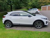 Kia Xceed Hybrid panorama