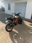 Duke 125