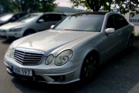 Mercedes-Benz E 240 Slumpas