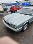 Jaguar XJ8  4.0 V8