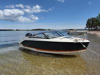 Familjebåt Uttern D59 med Mercury F150 motor
