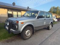 Lada Niva 4x4 5-dörrars 1.7 i 4x4