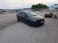 Ford Focus Kombi 1.8 Flexifuel Euro 4 Titanium