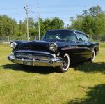 Buick Super 4-dörrars Riviera 6.0 V8