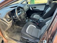 Kia CEED cee'd1.6 CRDi bytes mot större kombi