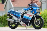 Suzuki GSXR 750