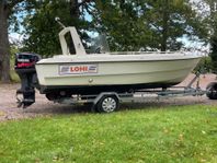 Stor styrpulpetbåt LOHI 585 R