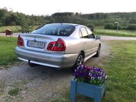 Mitsubishi Carisma Halvkombi 1.8 nybesiktad
