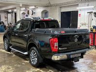 Nissan Navara Dubbelhytt 2.3 dCi 4WD TEKNA Dieselvärm MOMS