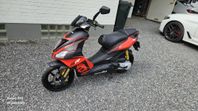 Aprilia SR50 Racing superfin
