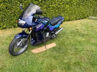 Kawasaki GPZ 500S