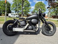 Honda Shadow VT750 – Rå Bobber med attityd