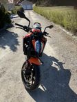 KTM 890 Duke