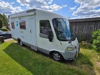 KNAUS 654 helintegrerad husbil