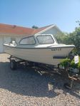 Cresent 465 med 30 hästars Hondamotor