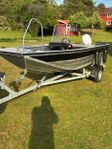 Master 430 stypulpet med Selva 25hk och TK trailer