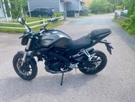 Yamaha MT 125 A1 i toppskick, endast 1646 mil