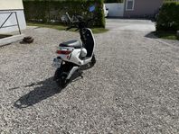 Snygg elmoped i mycket bra skick