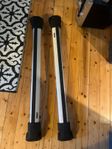 Thule Wingbar Edge passar dom allra flesta bilarna! 