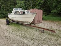 Trailer med båt