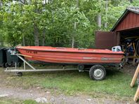 Styrpulpet båt