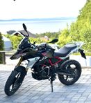 BMW G 310 GS Style Rallye 2023 topbox, motorbågar