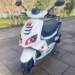 Peugeot Speedfight 2 takt nyrenoverad