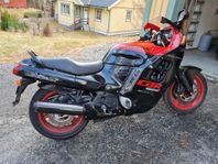 Honda CBR1000f