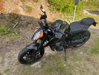 KTM 790 Duke lågmilad + folierad
