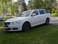 Skoda Octavia Kombi 1.6 TDI Ambiente Euro 5