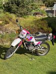 Yamaha DT50MX -92 vit /magenta.