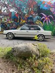 BMW 318 i 4-dörrars Sedan