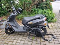 Peugeot Street Zone, klass1, 2-takts, 2017