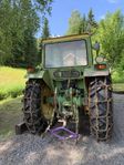 Traktor John Deere 2120
