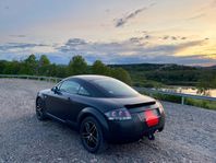 Audi TT A-traktor