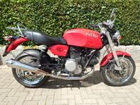 Ducati GT1000 med uppgraderade komponenter