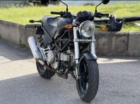 Ducati monster 600 Dark
