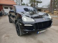 Porsche Cayenne Turbo S i fint skick