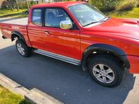 A-traktor Mitsubishi L200